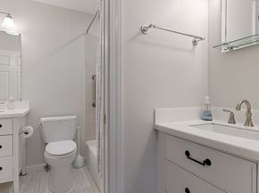 55 Eliot St 43, Boston MA 02130