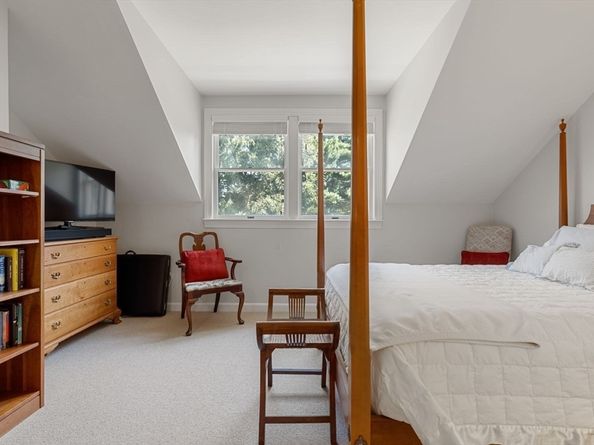 55 Eliot St 43, Boston MA 02130