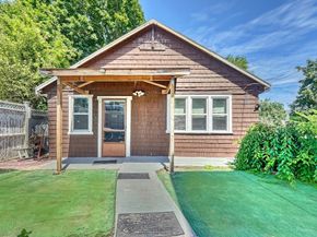 308 Bowdoin St, Winthrop MA 02152