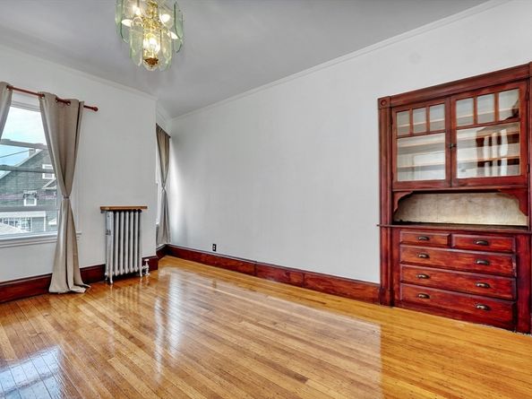 308 Bowdoin St, Winthrop MA 02152