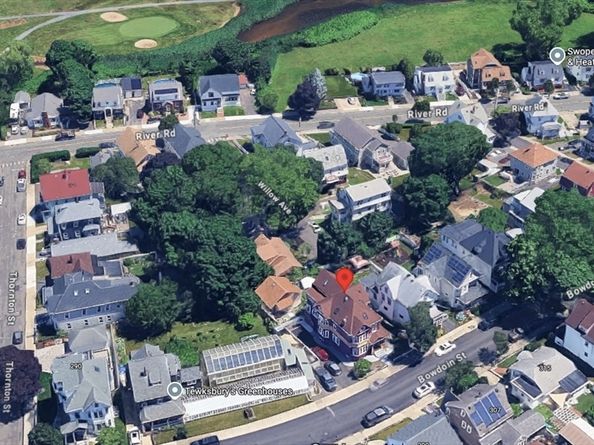 308 Bowdoin St, Winthrop MA 02152