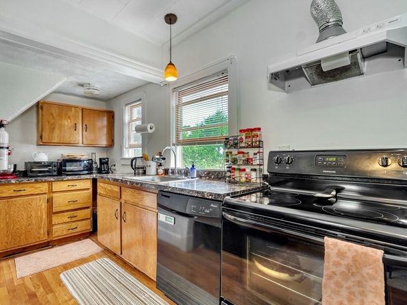 308 Bowdoin St, Winthrop MA 02152