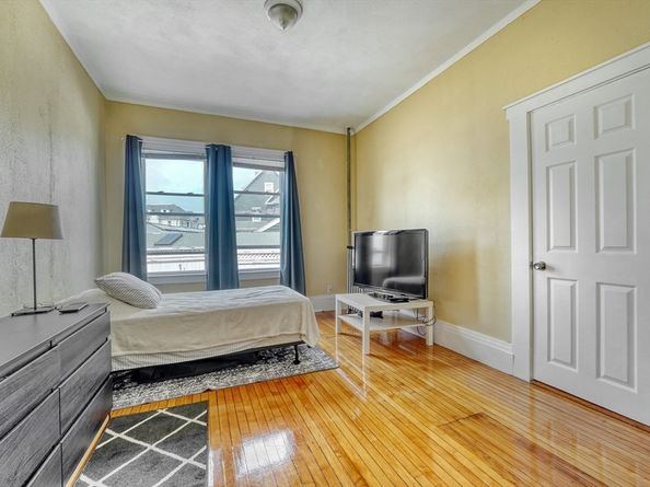 308 Bowdoin St, Winthrop MA 02152