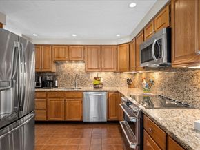 45 Lebeaux Dr 45, Shrewsbury MA 01545