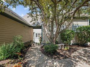 45 Lebeaux Dr 45, Shrewsbury MA 01545