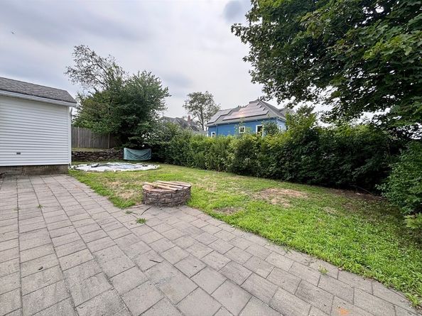 13 Simon Court, Clinton MA 01510