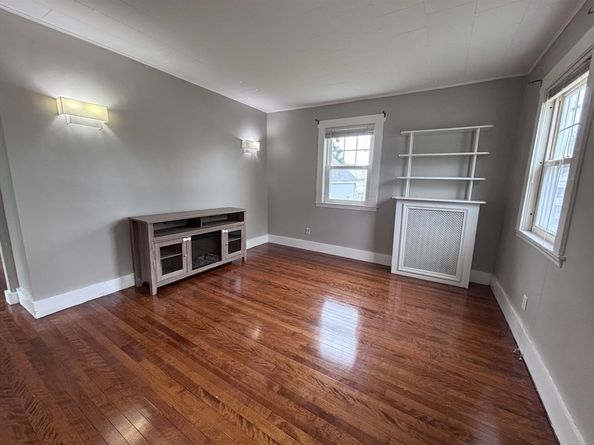 13 Simon Court, Clinton MA 01510