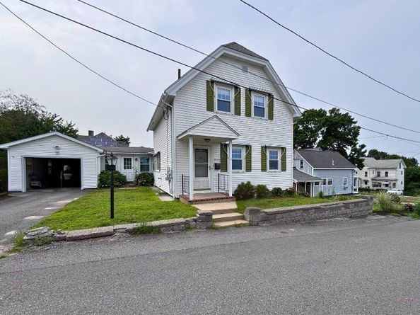 13 Simon Court, Clinton MA 01510