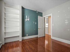 620 Franklin St, Worcester MA 01604