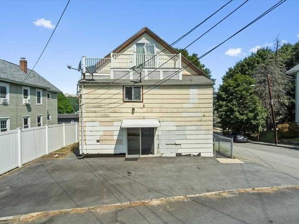 620 Franklin St, Worcester MA 01604