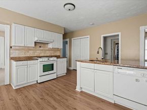 620 Franklin St, Worcester MA 01604