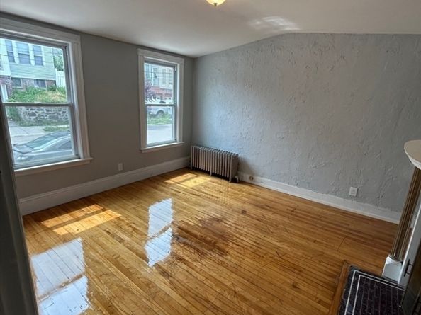 330 Washington Ave, Chelsea MA 02150