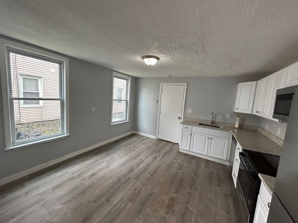 330 Washington Ave, Chelsea MA 02150