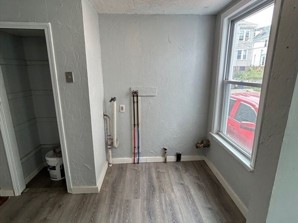330 Washington Ave, Chelsea MA 02150