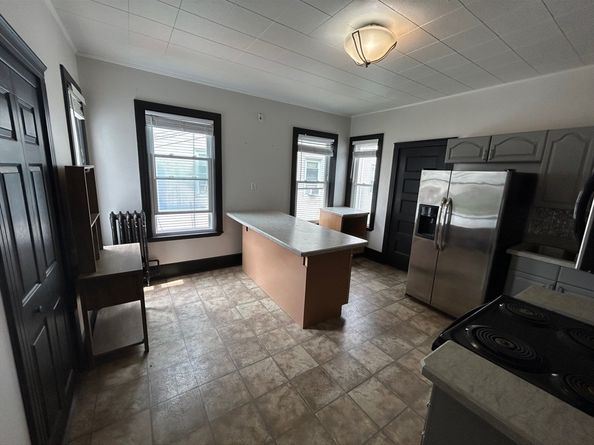 330 Washington Ave, Chelsea MA 02150