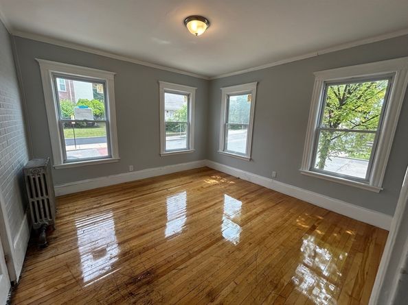 330 Washington Ave, Chelsea MA 02150