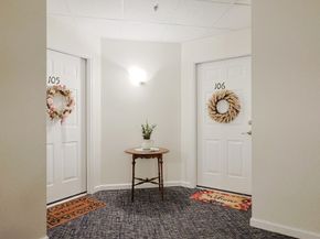 218 Reservoir St 106, Holden MA 01520