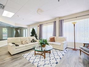 218 Reservoir St 106, Holden MA 01520