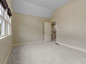 11 Cole Dr 11, Hopkinton MA 01748
