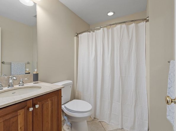 11 Cole Dr 11, Hopkinton MA 01748