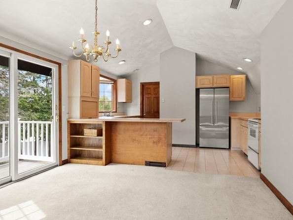 5 James Road, Reading MA 01867