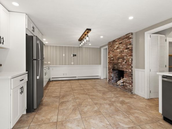 5 James Road, Reading MA 01867