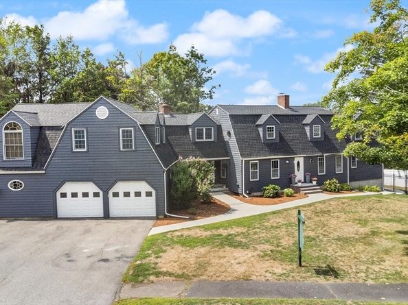 5 James Road, Reading MA 01867