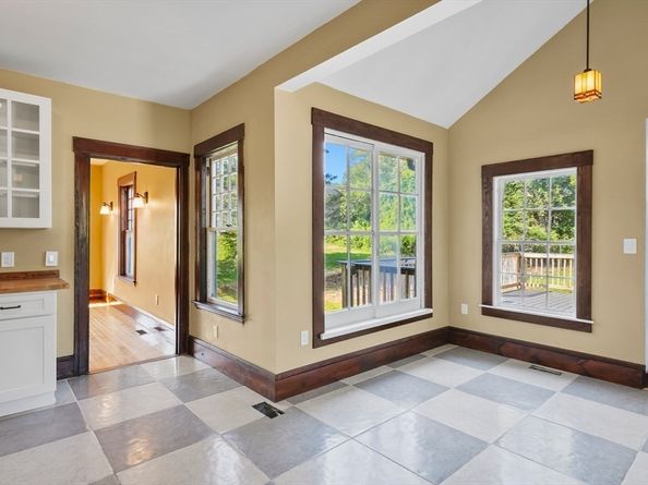 666 Baldwinville Rd, Templeton MA 01436