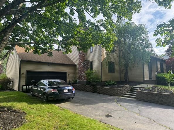 10 Kings Row Ln, Framingham MA 01701