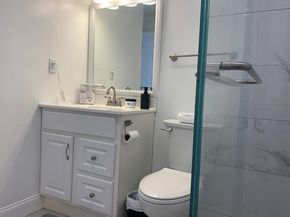 10 Kings Row Ln, Framingham MA 01701