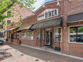 10 E Springfield St 4, Boston MA 02118