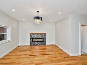 10 Exeter St, Brockton MA 02302