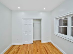 10 Exeter St, Brockton MA 02302