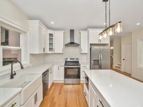 10 Exeter St, Brockton MA 02302
