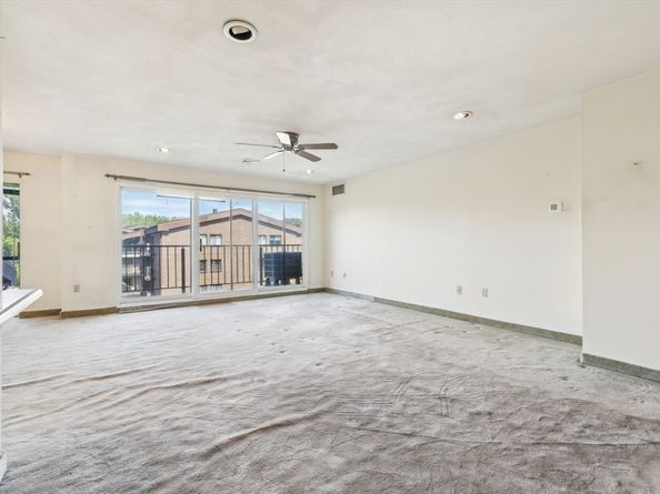2 Ledgewood Way 25, Peabody MA 01960