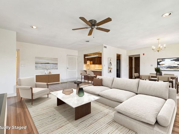 2 Ledgewood Way 25, Peabody MA 01960