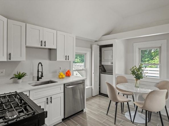 135 Cottage St 2, Norwood MA 02062