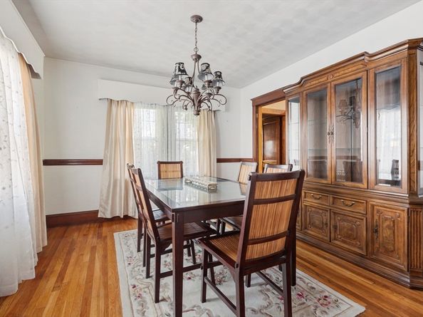 46 Oakwood St, Boston MA 02136