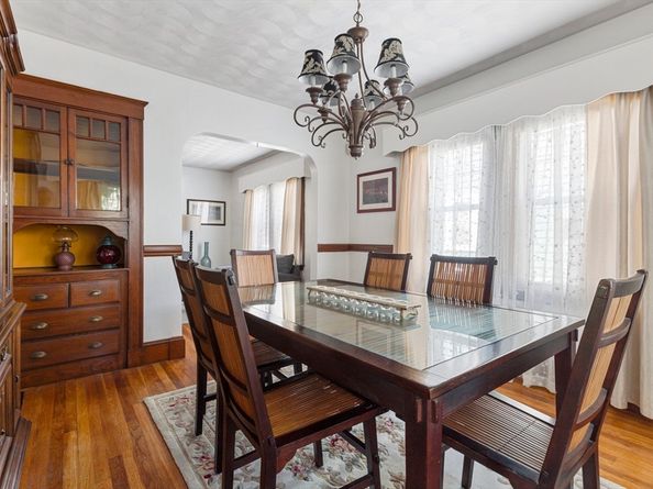 46 Oakwood St, Boston MA 02136