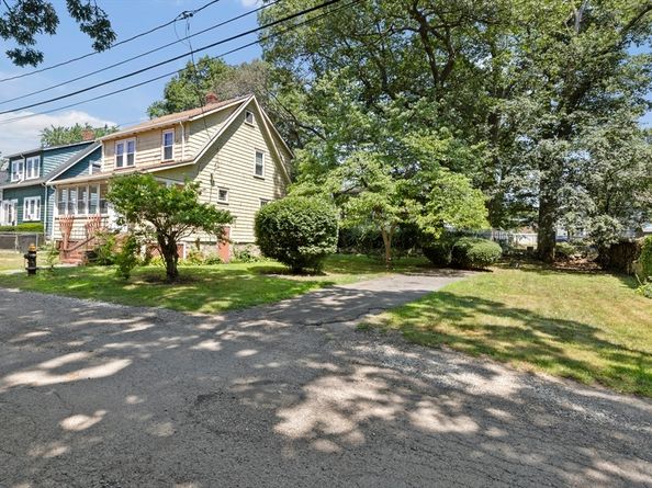 46 Oakwood St, Boston MA 02136