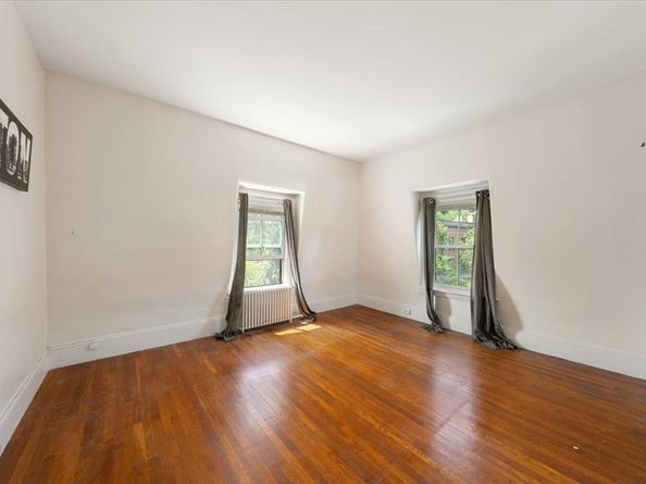 26 Linnaean Street 3, Cambridge MA 02138