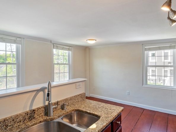 141 State St 2, Newburyport MA 01950