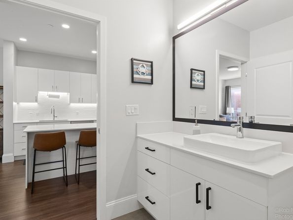 197-207 Maverick St 204, Boston MA 02128