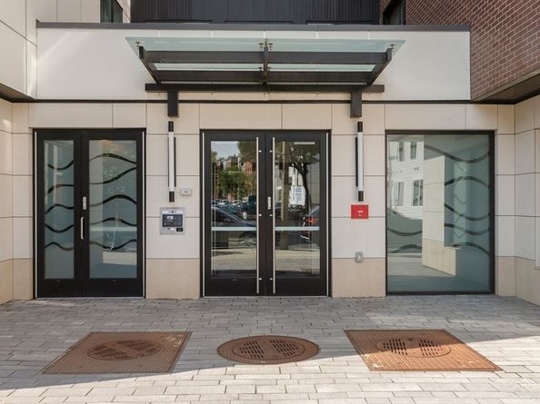 197-207 Maverick St 204, Boston MA 02128