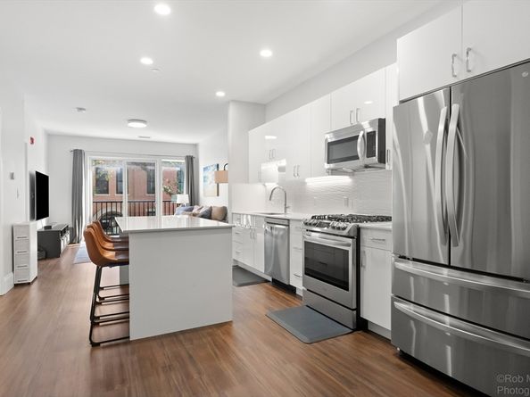 197-207 Maverick St 204, Boston MA 02128