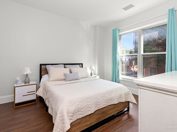 197-207 Maverick St 204, Boston MA 02128