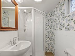 49 Shore Ave, Wareham MA 02571