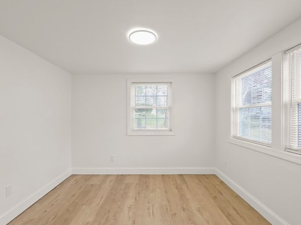 49 Shore Ave, Wareham MA 02571