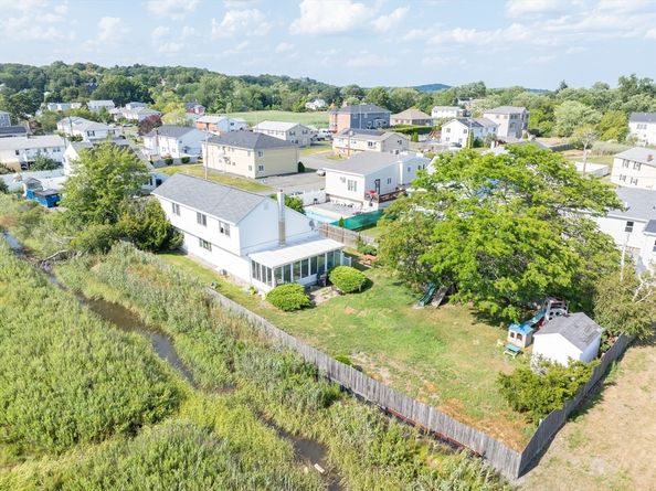 28 Naples Ave, Saugus MA 01906