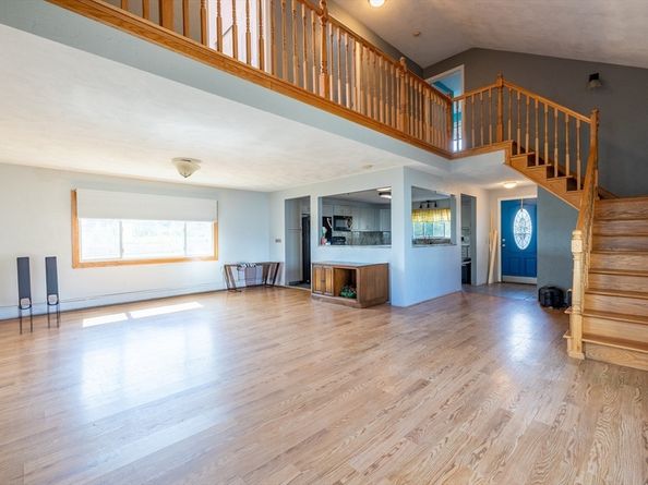 28 Naples Ave, Saugus MA 01906